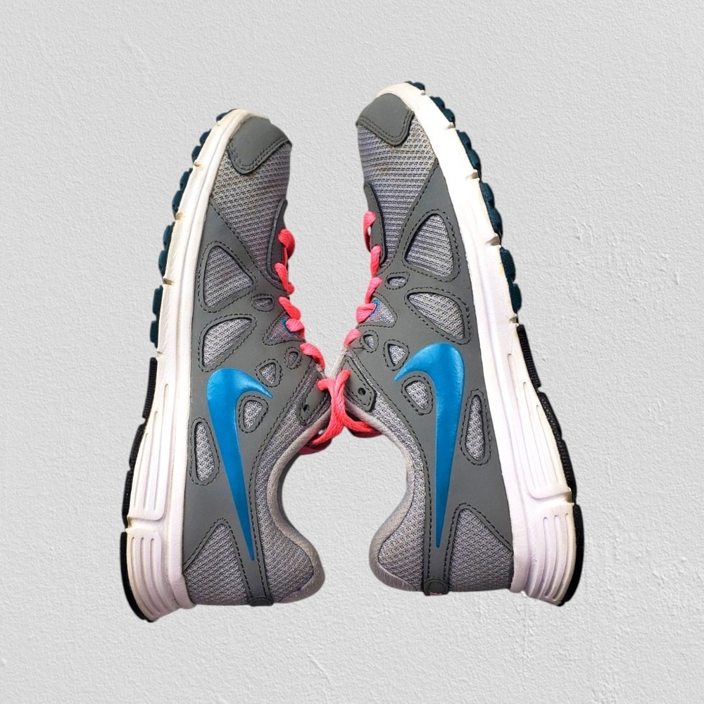 Nike‎ Revolution 2 Womens Running Shoes Grey Blue Pink 554900-028 Size 6.5 - Picture 5 of 8